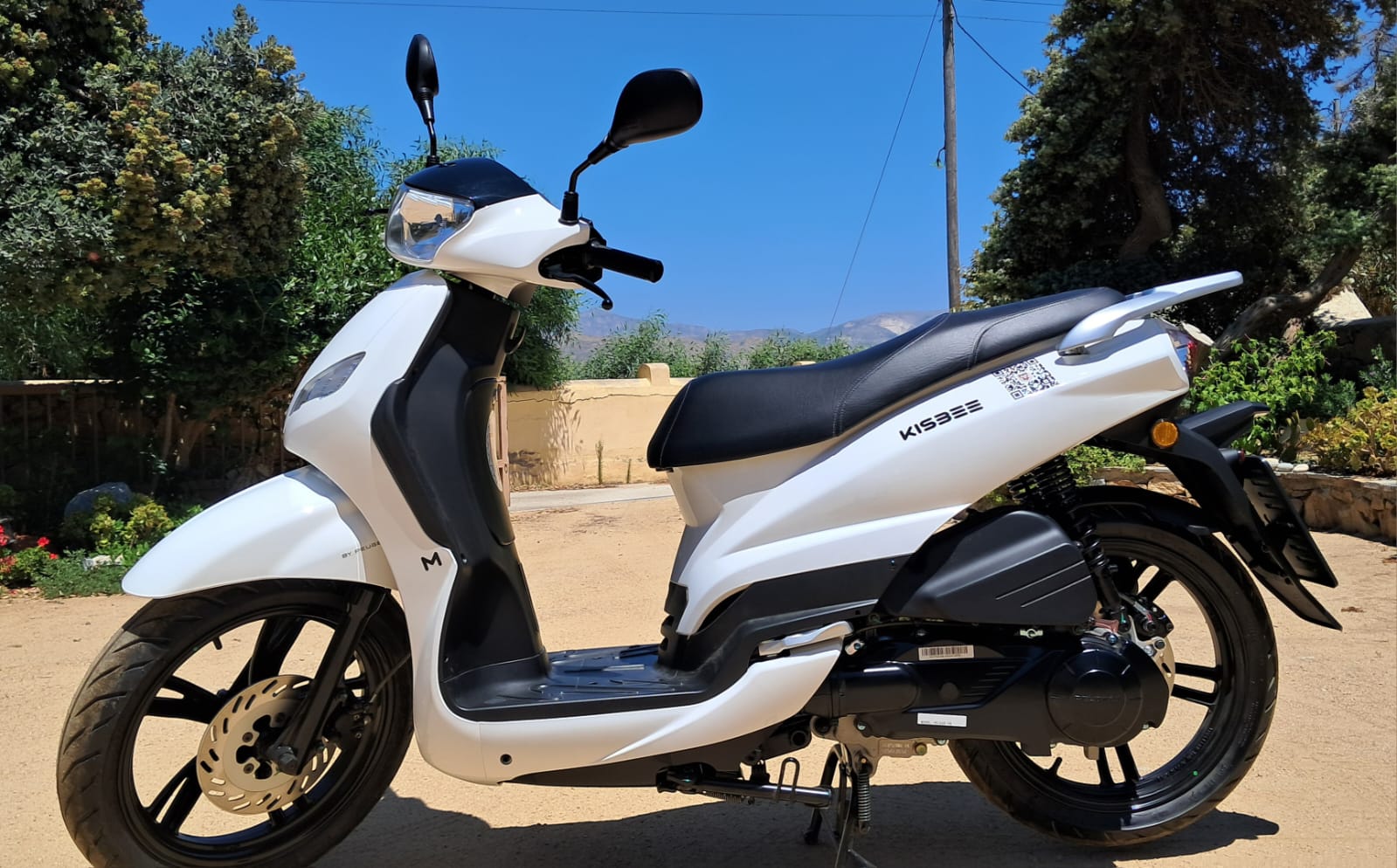 125cc scooter rental on Naxos